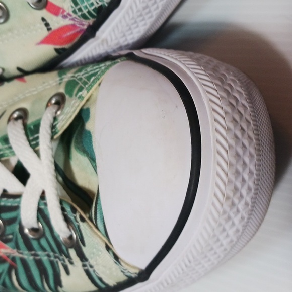 Converse Chuck Taylor All Star Hi Tropical Print UNISEX size 10.5 *NEW* RARE!!! - Picture 6 of 9